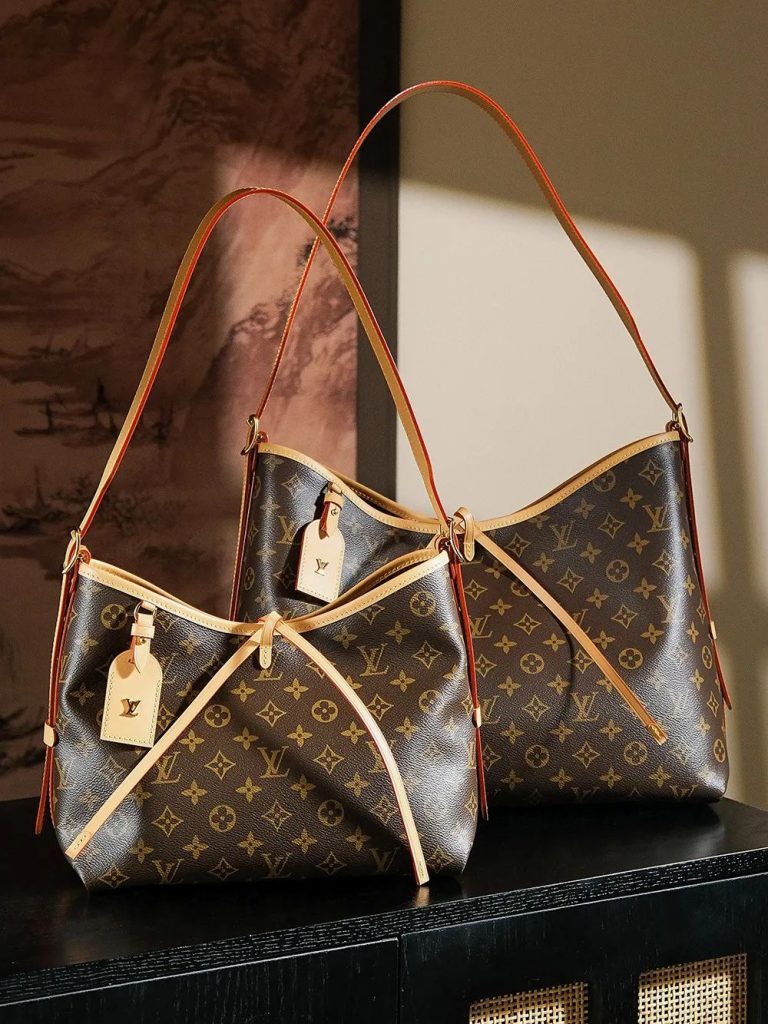 How to Choose the Size of LV Carryall