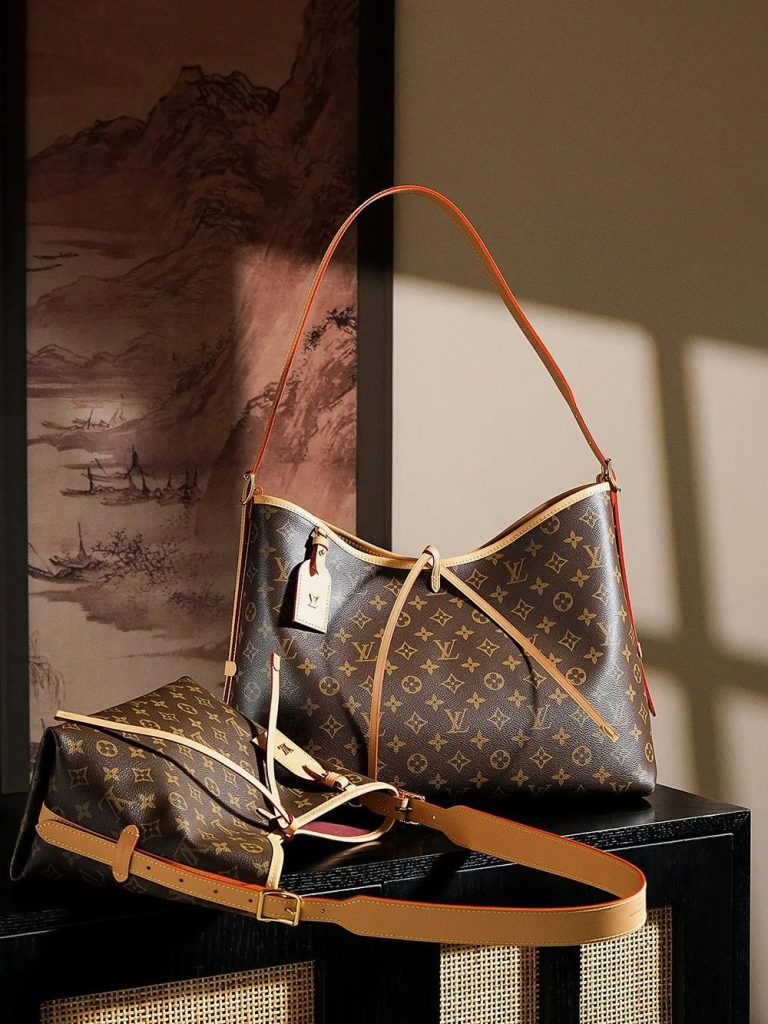 How to Choose the Size of LV Carryall