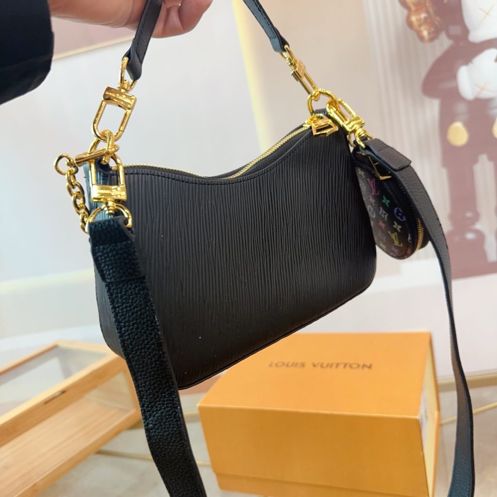 AAA Replica LV Marelle 3-in-1 Bag Reviews