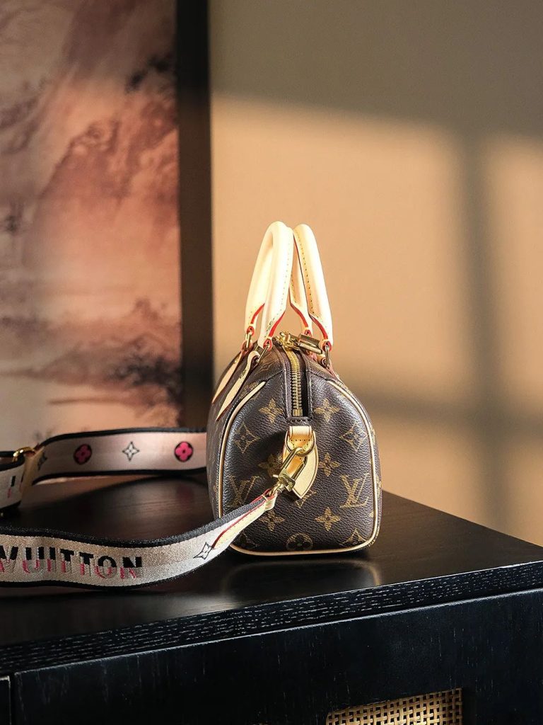Replica LV Speedy 20